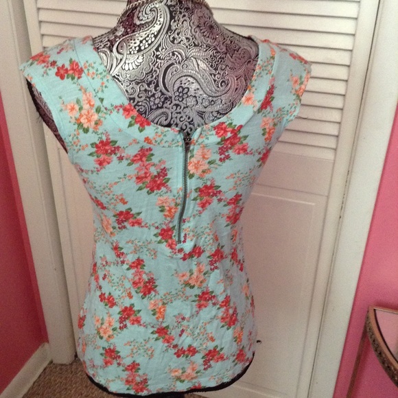 MOSSIMO TURQUOISE TOP XS - Picture 2 of 5